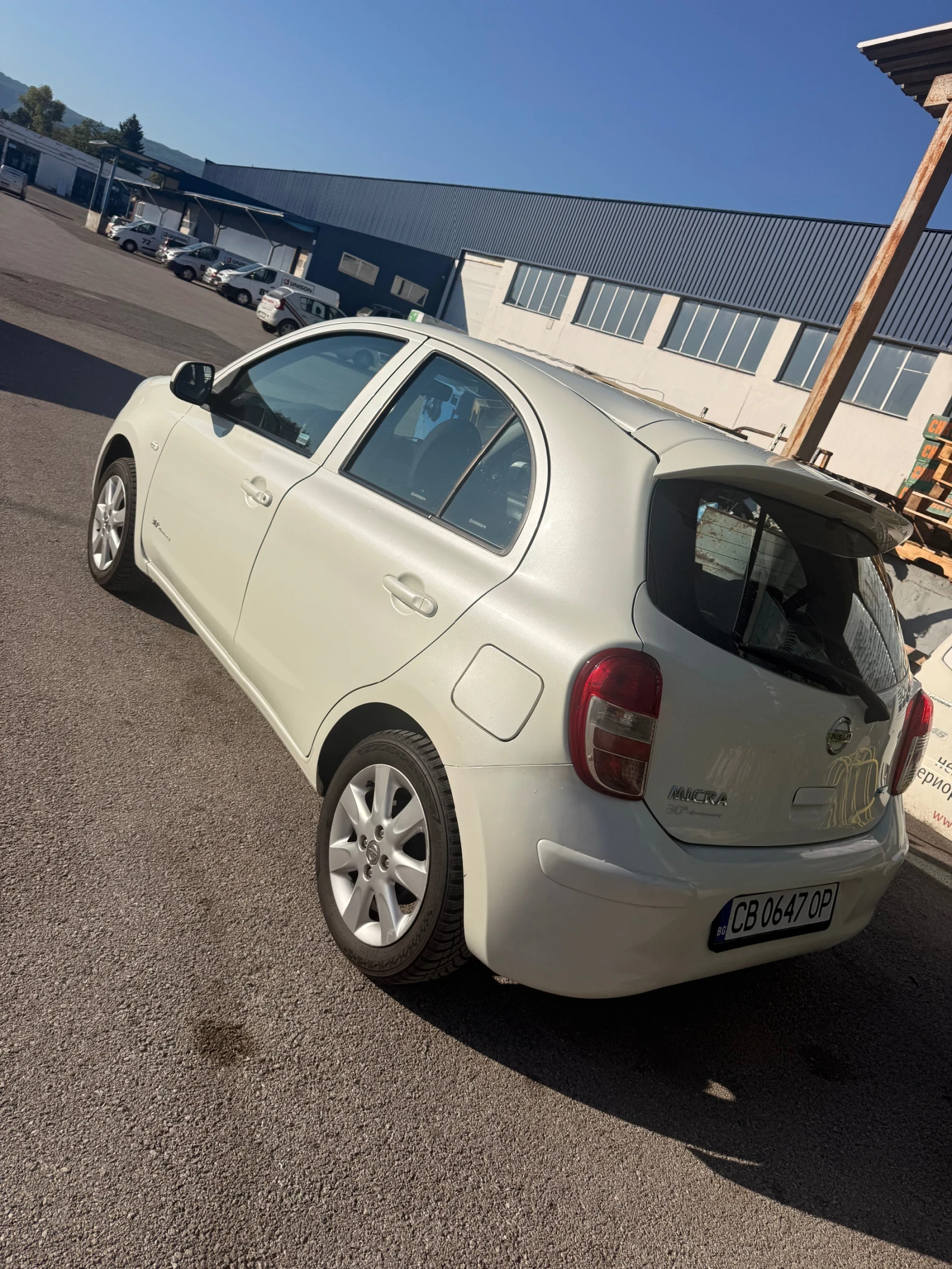 Nissan Micra 1.2, снимка 4 - Автомобили и джипове - 56316267