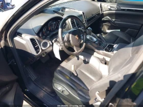 Porsche Cayenne 3.6L V-6 DI, DOHC, VVT, 300HP* КЛИП НА МОТОР | Auto.bg — изображение 17
