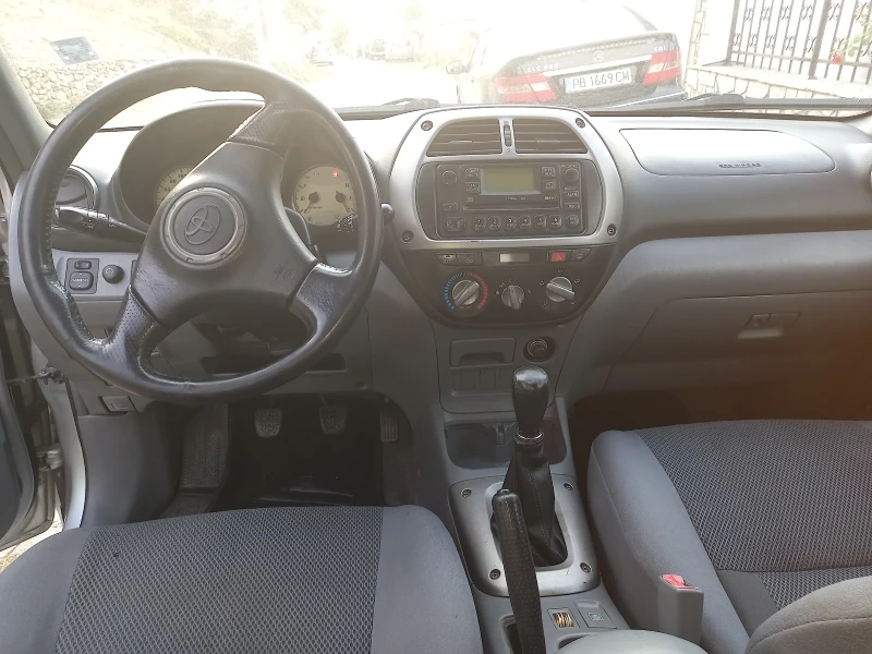 Toyota Rav4, снимка 4 - Автомобили и джипове - 48469296