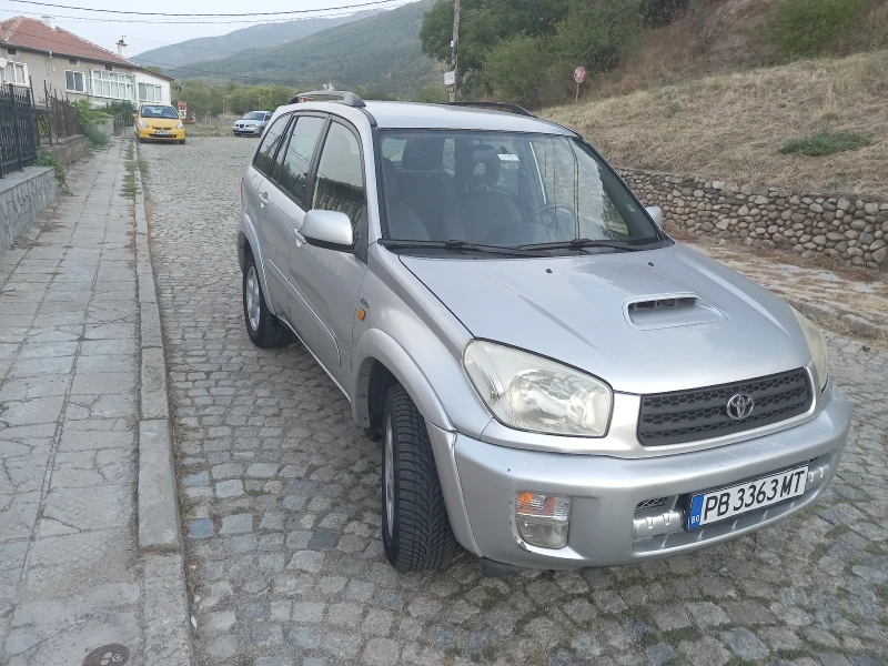 Toyota Rav4, снимка 2 - Автомобили и джипове - 48469296