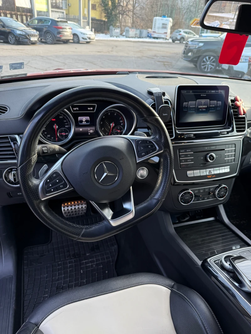 Mercedes-Benz GLE 400, снимка 9 - Автомобили и джипове - 49247309