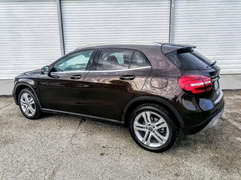 Mercedes-Benz GLA 220 4 MATIC, снимка 4 - Автомобили и джипове - 50772861