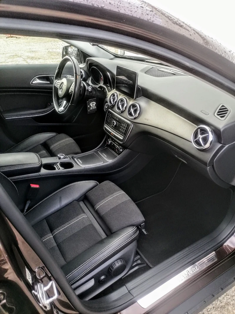 Mercedes-Benz GLA 220 4 MATIC, снимка 10 - Автомобили и джипове - 50772861