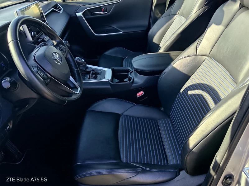Toyota Rav4 2.5 hybrid, снимка 7 - Автомобили и джипове - 52671144