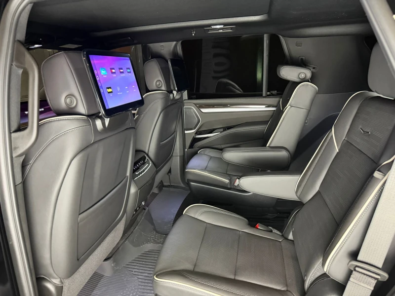 Cadillac Escalade 6.2 V8 НАЛИЧЕН, снимка 16 - Автомобили и джипове - 53136217