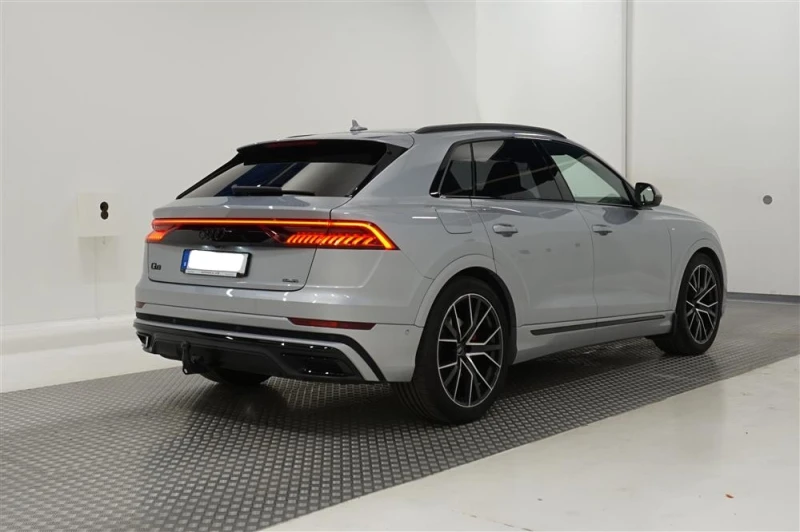 Audi Q8, снимка 3 - Автомобили и джипове - 53178807