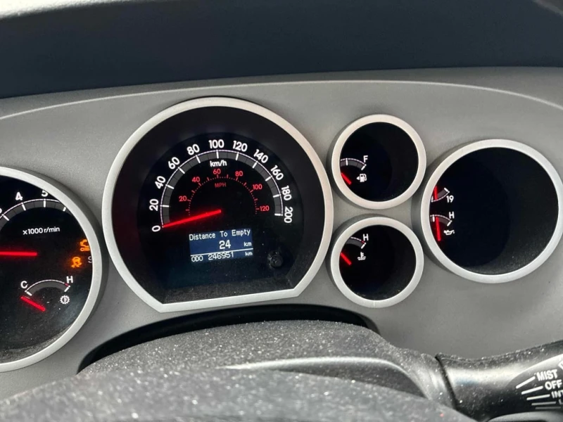 Toyota Tundra * Limited * CARFAX * БЕЗ ПЪРВОНАЧАЛНА ВНОСКА, снимка 8 - Автомобили и джипове - 53258934