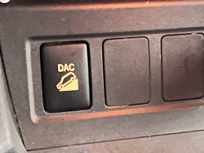 Toyota Rav4 2.0 VVT-i  4WD, снимка 16 - Автомобили и джипове - 53504779