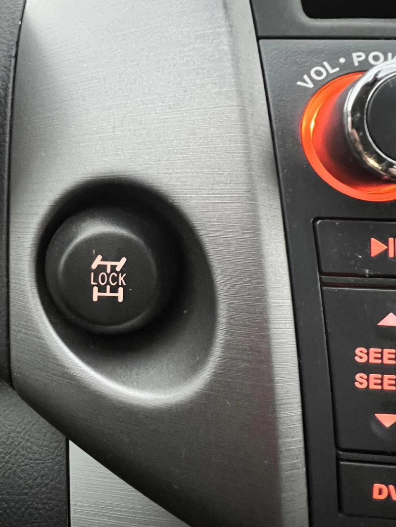 Toyota Rav4 2.0 VVT-i  4WD, снимка 12 - Автомобили и джипове - 53504779