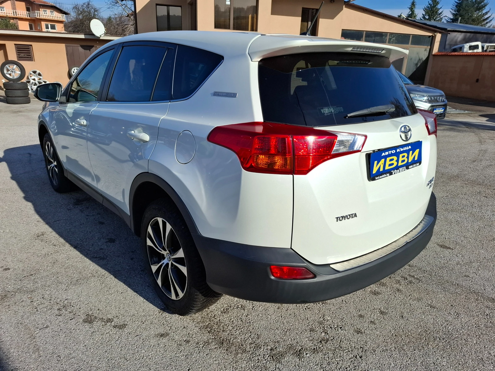 Toyota Rav4 2.0 D4D AWD - изображение 3