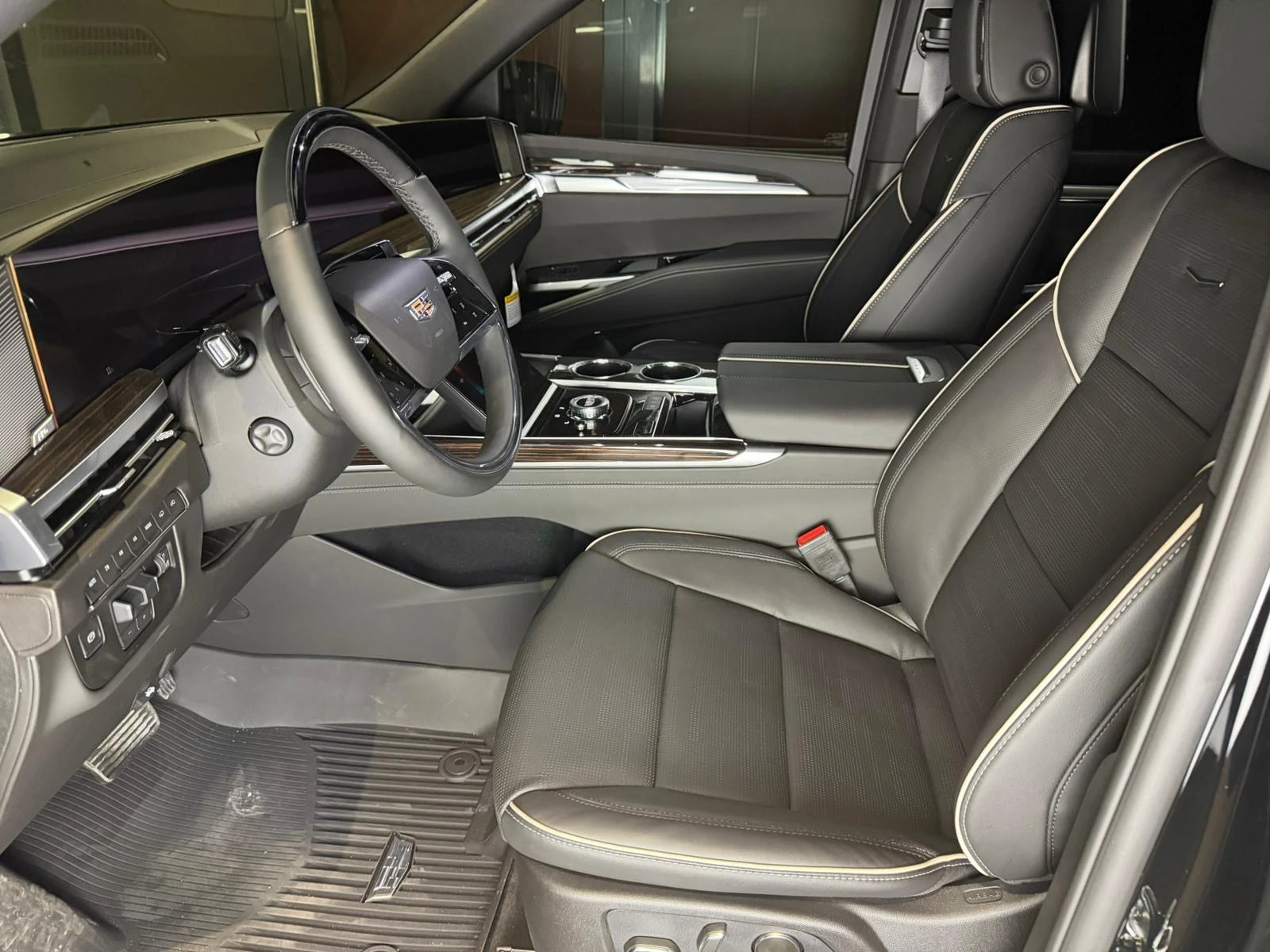 Cadillac Escalade 6.2 V8 НАЛИЧЕН - изображение 5