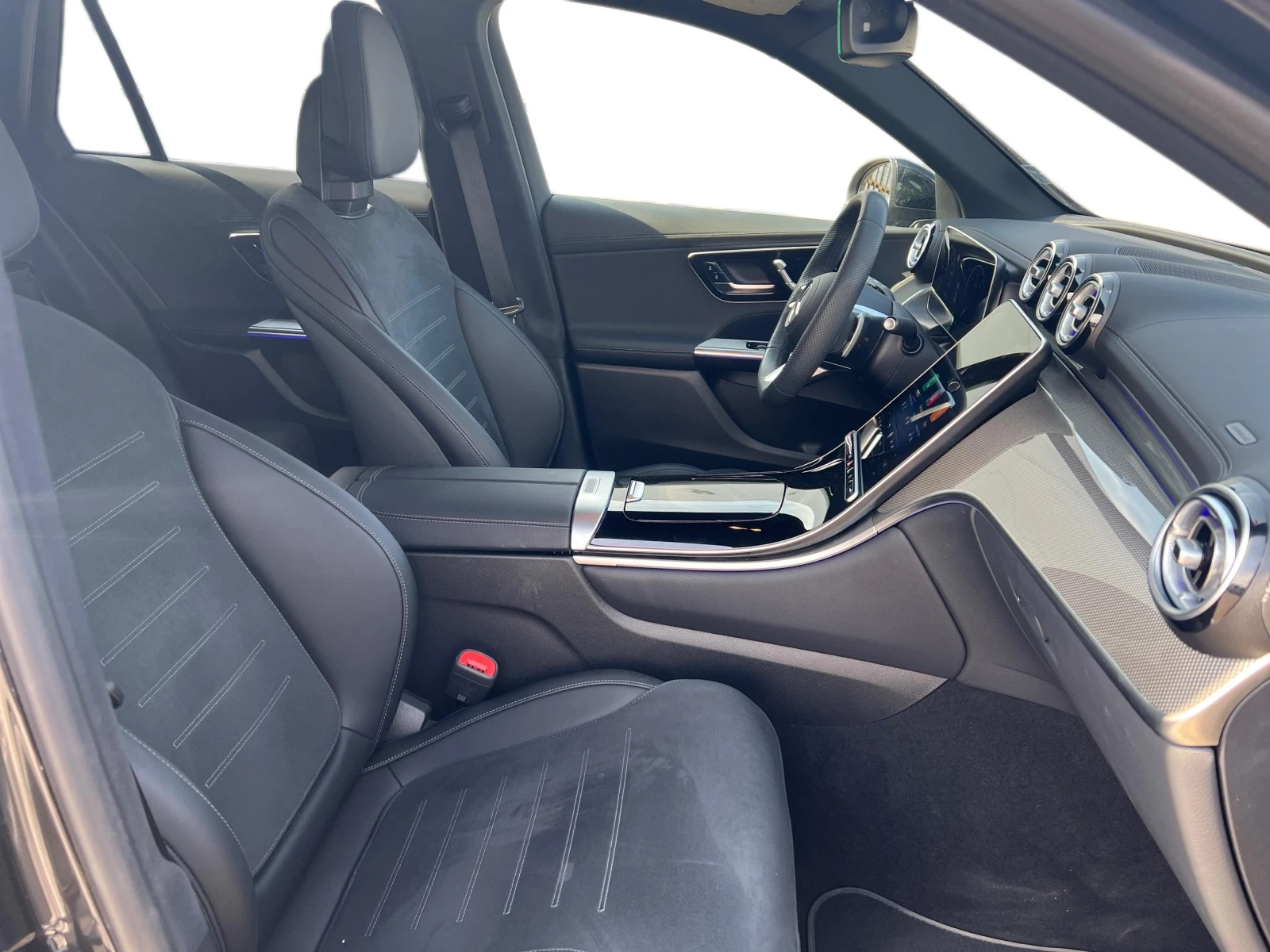 Mercedes-Benz GLC 220 d 4MATIC, снимка 11 - Автомобили и джипове - 54354838