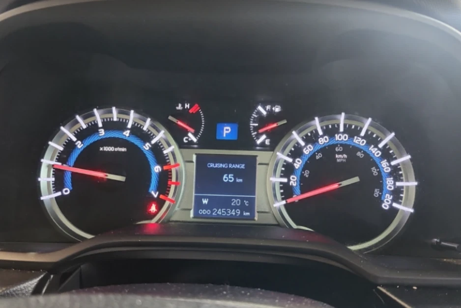 Toyota 4runner SR5 БЕЗ ИНЦИДЕНТИ CARFAX, снимка 6 - Автомобили и джипове - 54423274