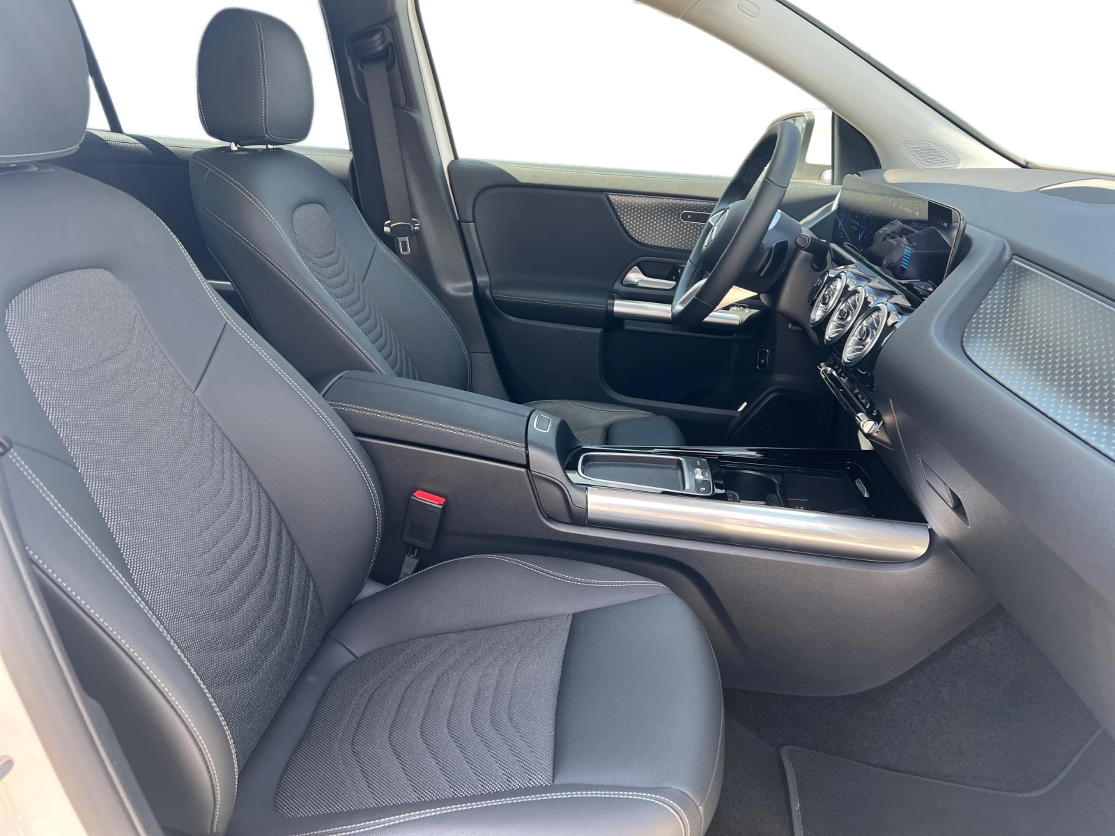 Mercedes-Benz EQA 250+  | Mobile.bg � ����������� 11