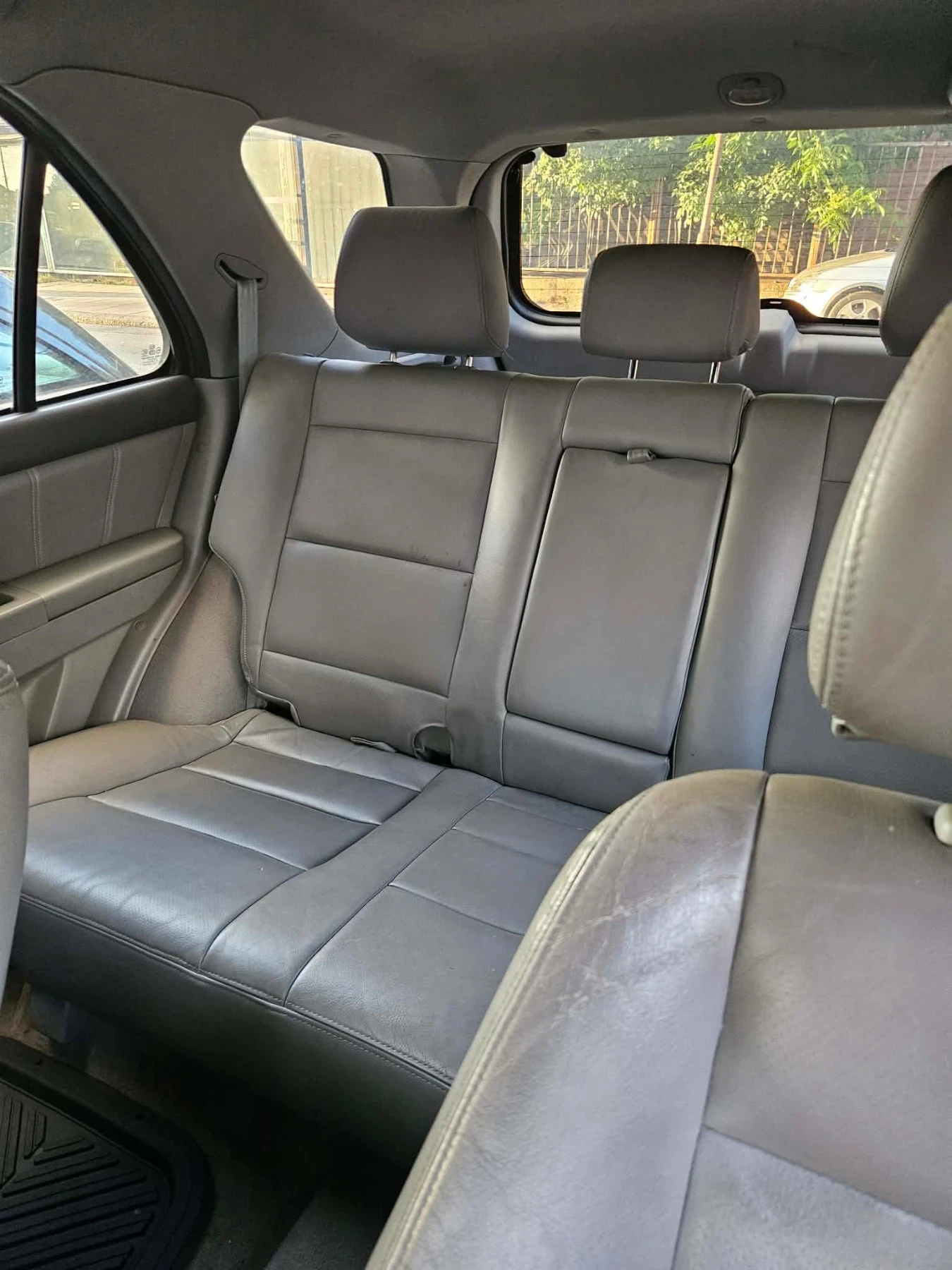 Kia Sorento, снимка 8 - Автомобили и джипове - 55235944