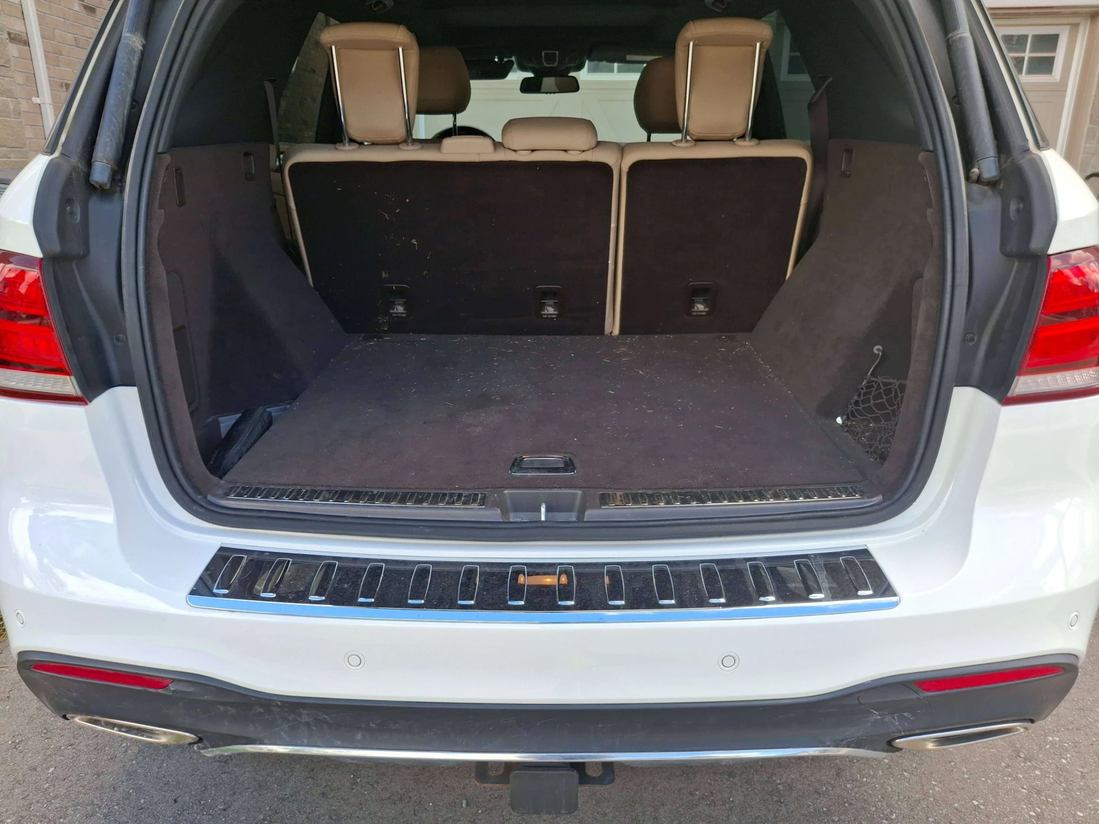 Mercedes-Benz GLE 400 * Един собственик * Фиксирана цена до България * , снимка 4 - Автомобили и джипове - 56003075