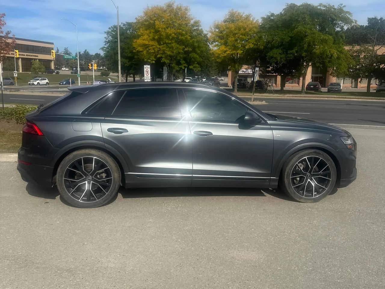 Audi Q8 * Progressiv * CARFAX * ����� �� ����������� | Mobile.bg � ����������� 3