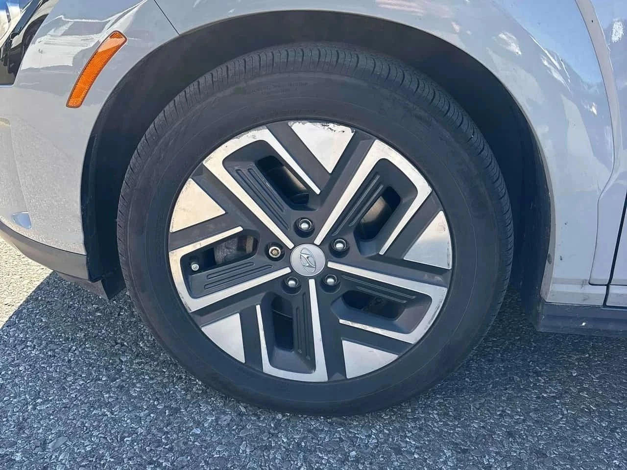 Hyundai Kona, снимка 6 - Автомобили и джипове - 56684642