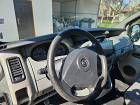 Opel Vivaro 1.9 DCI, снимка 7 - Бусове и автобуси - 53643937