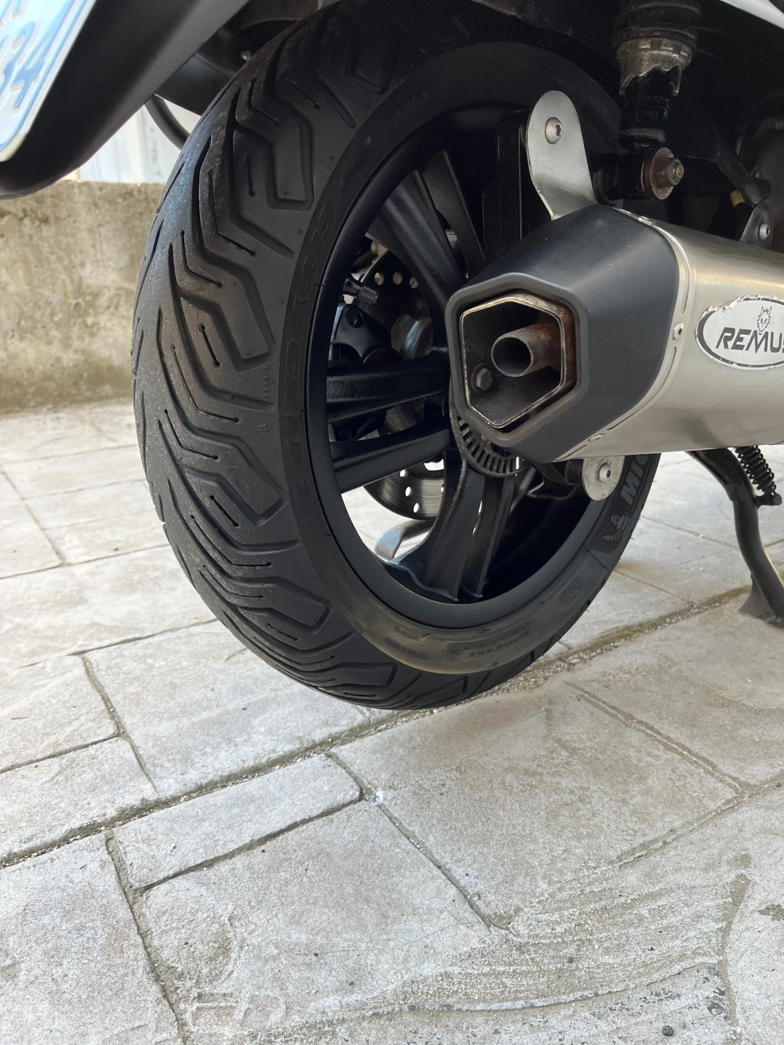Vespa GTS Gt 200 - изображение 5