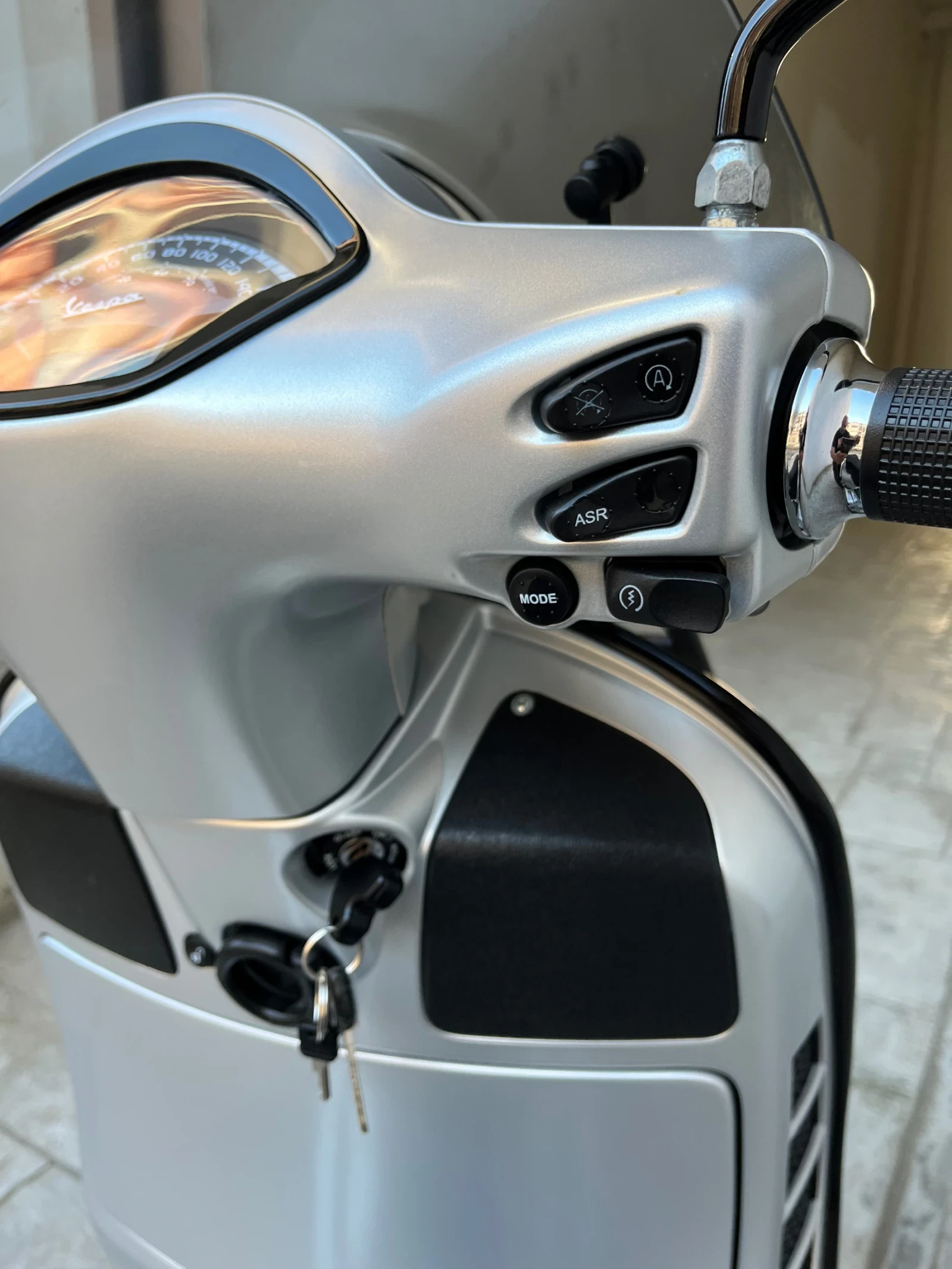 Vespa GTS Gt 200 - изображение 8