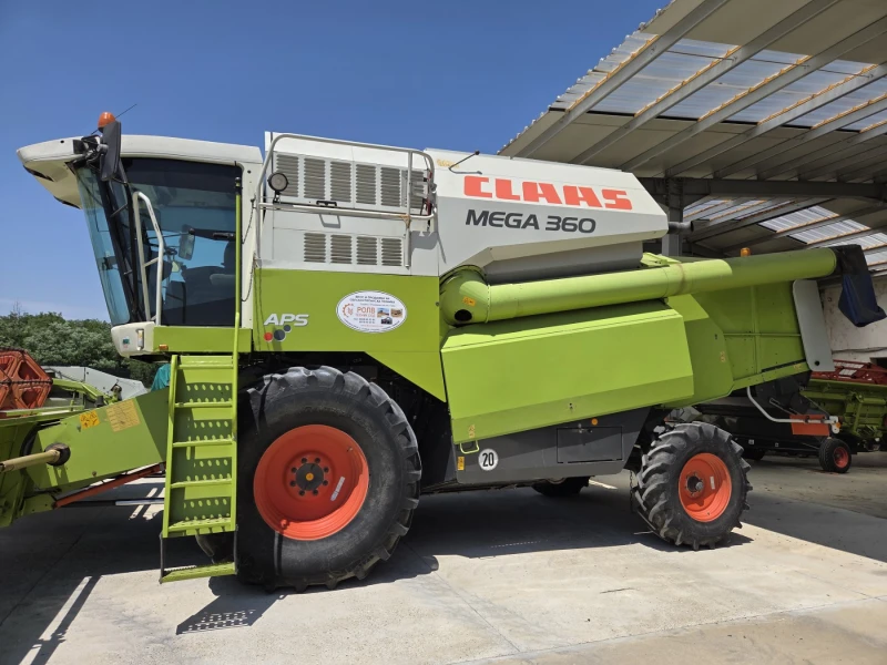 Комбайн Claas Mega 360, снимка 4 - Селскостопанска техника - 50874578
