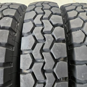 Гуми, снимка 4