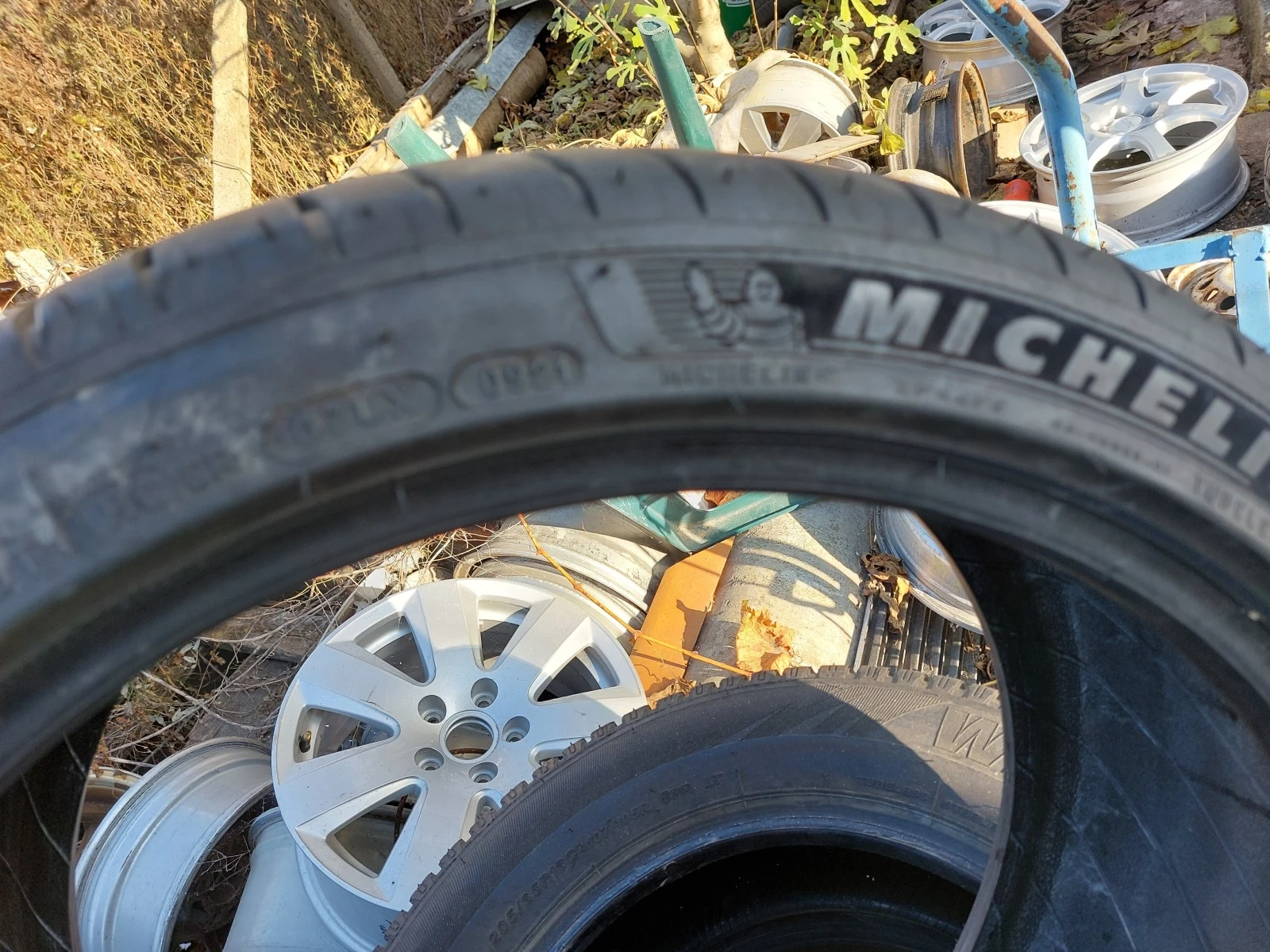 ���� 225/40R18 | Mobile.bg � ����������� 8