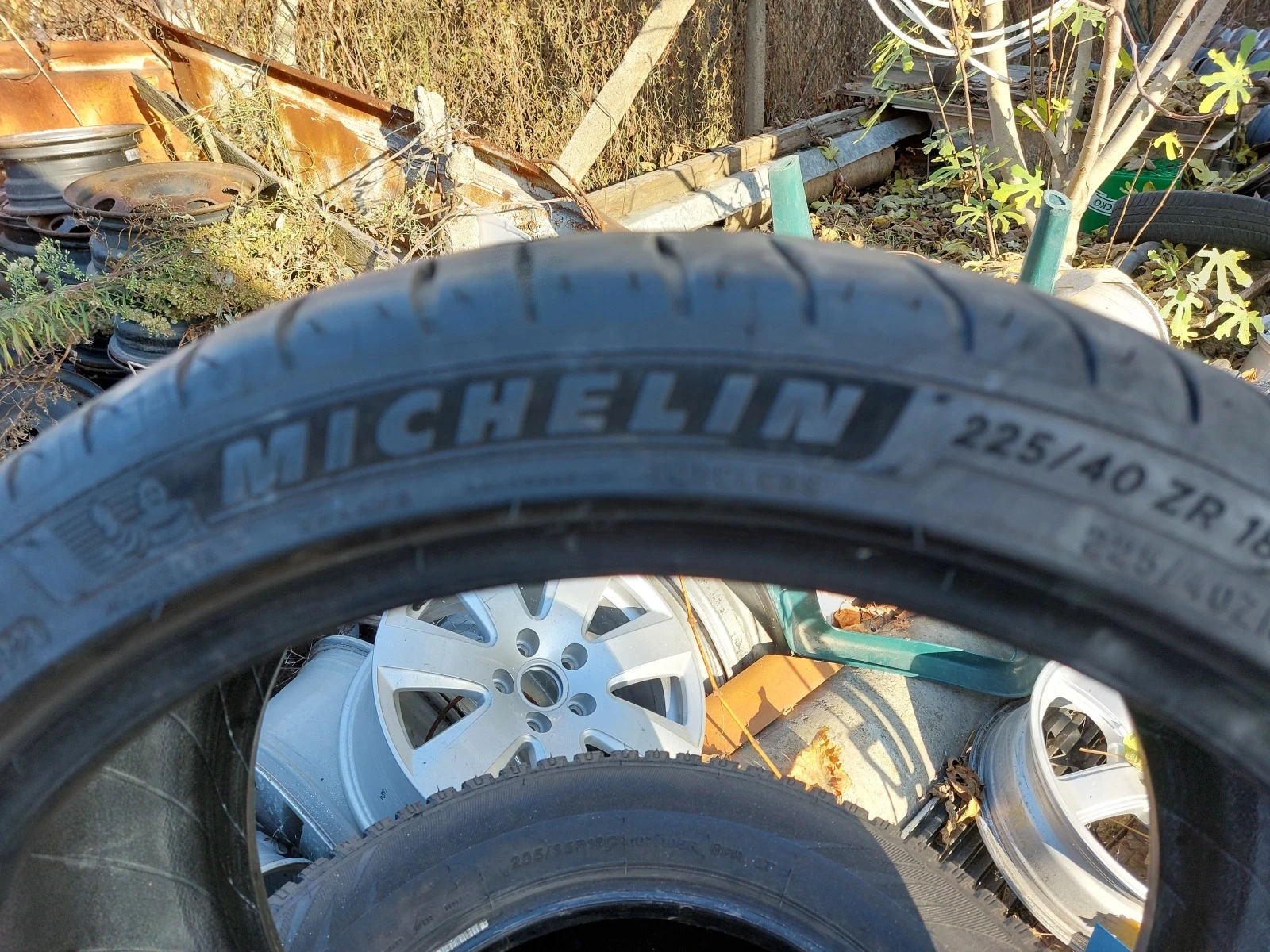 ���� 225/40R18 | Mobile.bg � ����������� 5
