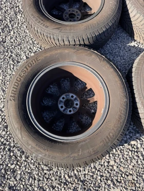 Гуми с джанти Bridgestone 245/65R17, снимка 9 - Гуми и джанти - 53163182