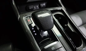 Kia Stinger 2.0* TURBO* 2WD* PLATINUM* ПОДГРЕВ* ОБДУХВАНЕ, снимка 9