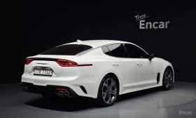 Kia Stinger 2.0* TURBO* 2WD* PLATINUM* ПОДГРЕВ* ОБДУХВАНЕ, снимка 3