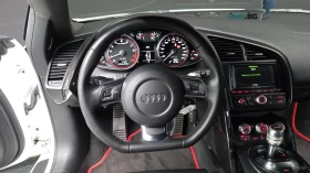 Audi R8 5.2 V10 Coupe, снимка 12