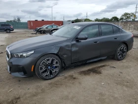     BMW i5 EDRIVE 40