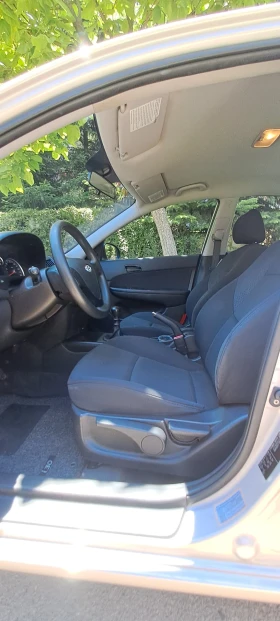 Hyundai I30 - 2800 € / 5476.32 лв. - 77840505 10