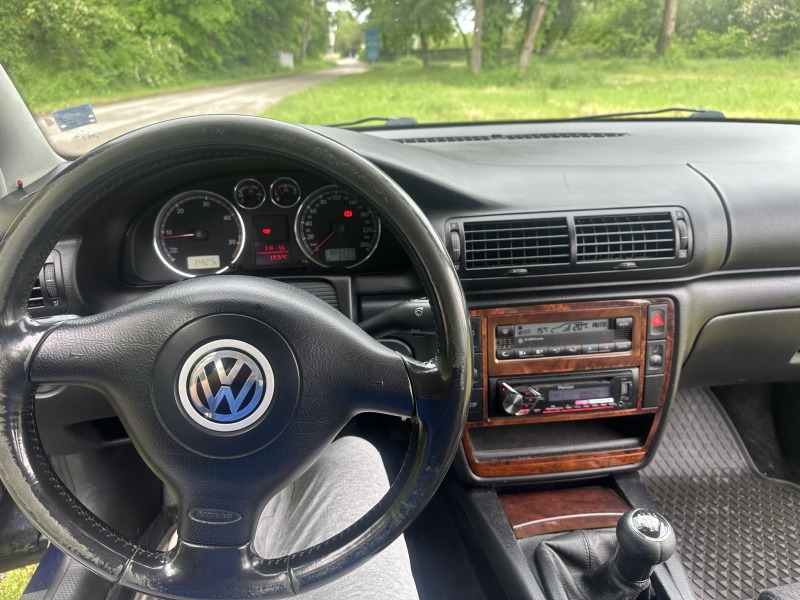 VW Passat 1, 9TDI 131hp, снимка 8 - Автомобили и джипове - 45527055