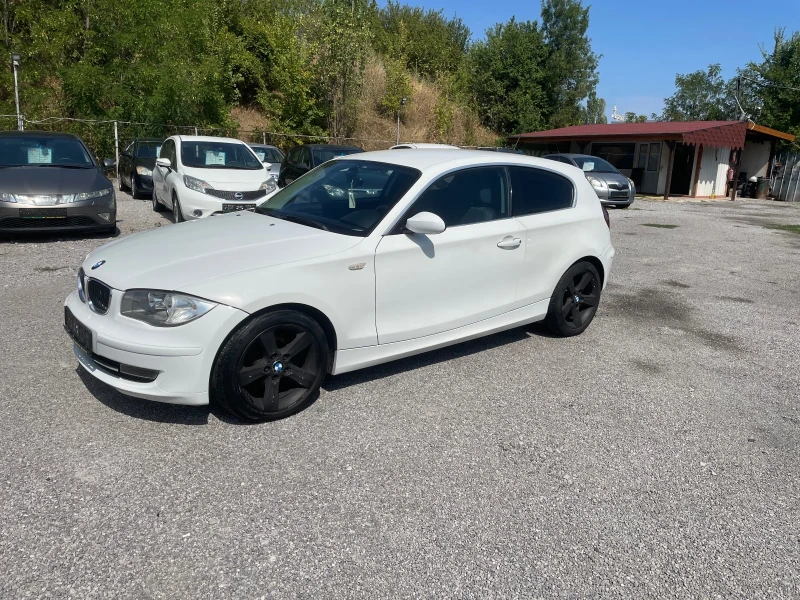 BMW 116 Уникат, Facelift, снимка 2 - Автомобили и джипове - 47159087