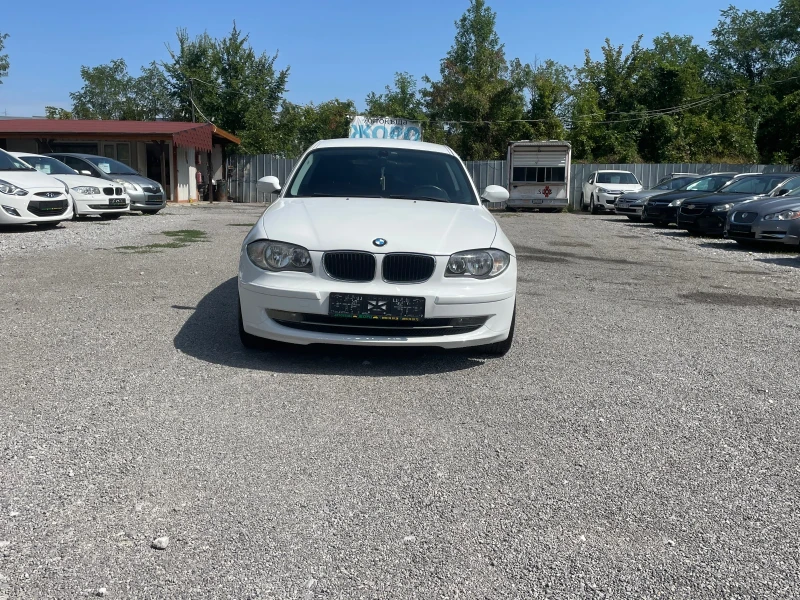 BMW 116 Уникат, Facelift, снимка 1 - Автомобили и джипове - 47159087