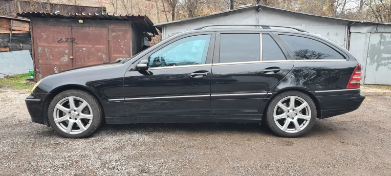 Mercedes-Benz C 270 Avantgarde, снимка 3 - Автомобили и джипове - 48160513