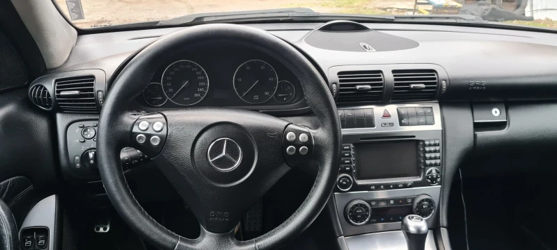 Mercedes-Benz C 270 Avantgarde, снимка 12 - Автомобили и джипове - 48160513