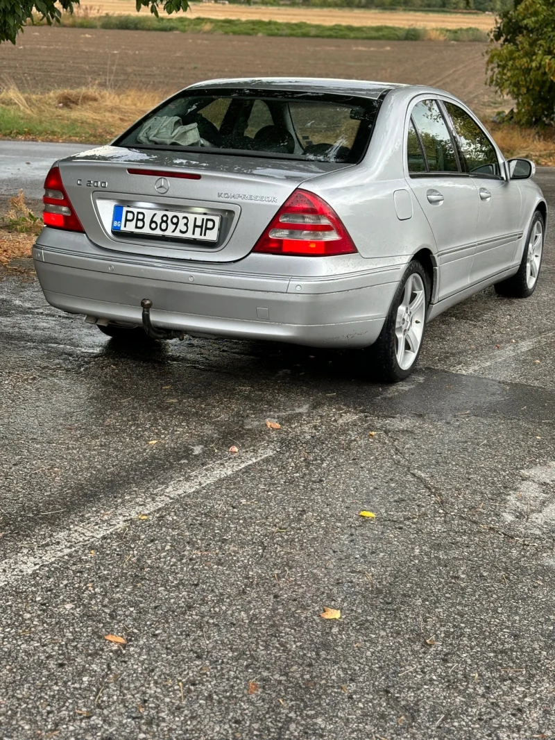 Mercedes-Benz C 200, снимка 8 - Автомобили и джипове - 48092531