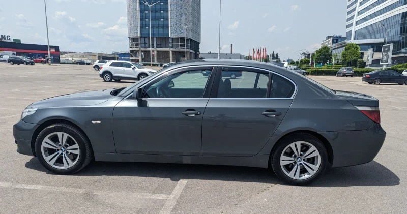 BMW 530 D xDrive 231+ , снимка 2 - Автомобили и джипове - 48163667