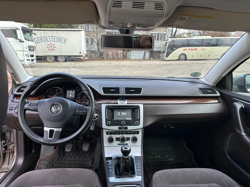 VW Passat, снимка 10 - Автомобили и джипове - 48269915