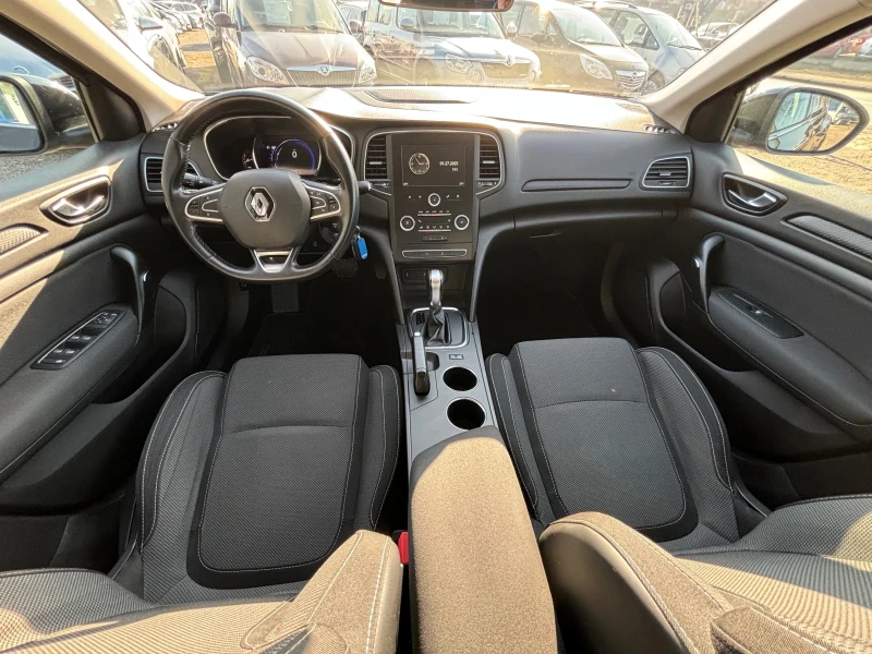 Renault Megane 1.5 TDCI, снимка 10 - Автомобили и джипове - 48849420