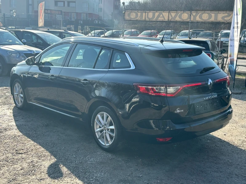 Renault Megane 1.5 TDCI, снимка 4 - Автомобили и джипове - 48849420