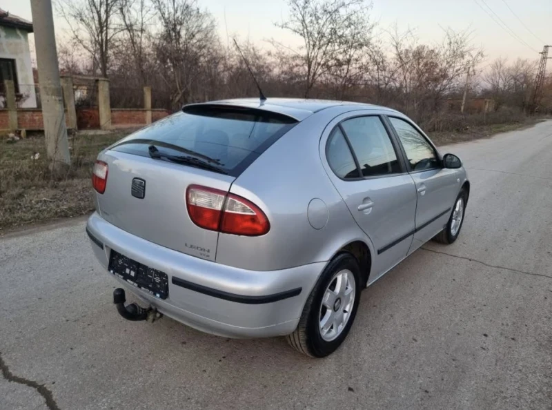 Seat Leon, снимка 3 - Автомобили и джипове - 49484946