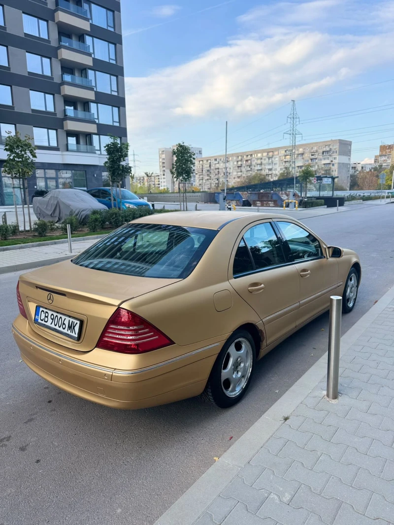 Mercedes-Benz C 320, снимка 6 - Автомобили и джипове - 52427059