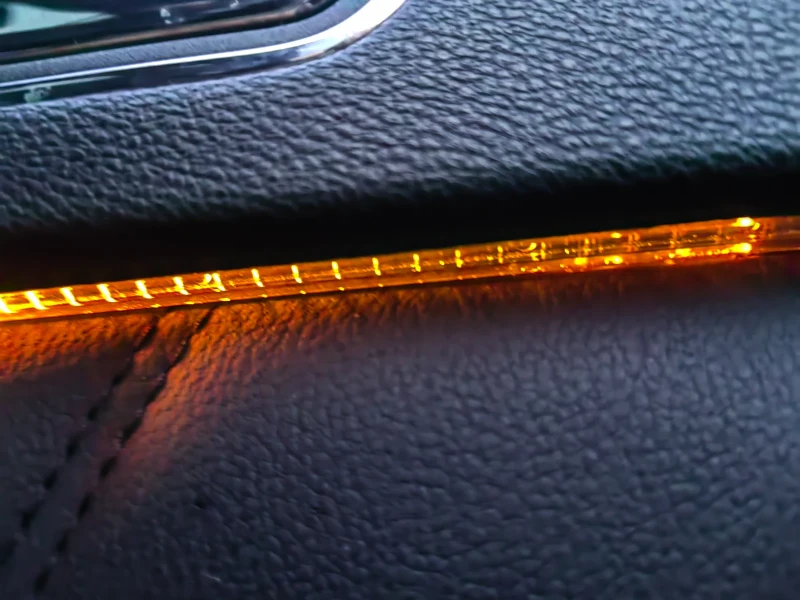 Mercedes-Benz E 350 Много екстри , снимка 12 - Автомобили и джипове - 53101435