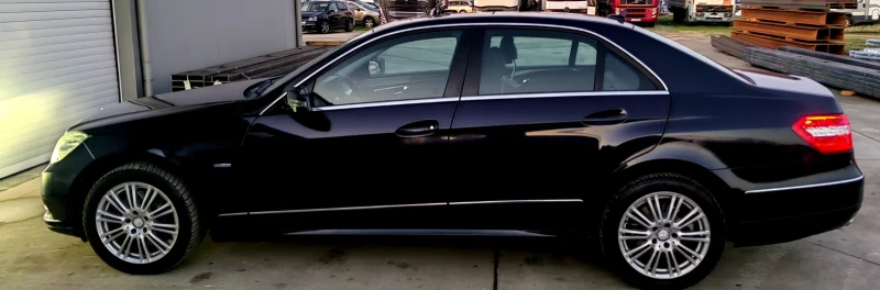 Mercedes-Benz E 350 Много екстри , снимка 10 - Автомобили и джипове - 53101435