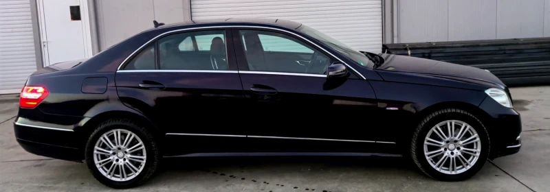 Mercedes-Benz E 350 Много екстри , снимка 5 - Автомобили и джипове - 53101435